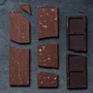 Mini sjokolade med kardemomme og salt karamell, ØKOLOGISK FRA MALMÖ CHOKLADFABRIK, 25g, (d: 03.04.24)  thumbnail