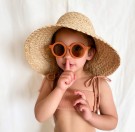 Solbriller til barn i resirkulert plast fra Grech & Co - RUST thumbnail