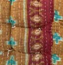 Sittepute av vintage sarier, 40 x 40 cm - No 53 thumbnail
