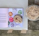Håndlaget spagetti/fuglereder av spelt, økologisk fra Vidaråsen Landsby (500g), løsvekt thumbnail