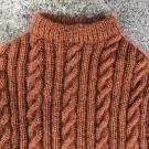 Strikkeoppskrift "Vridd Ribbsweater" til voksne - Knitting for Olive (norsk) thumbnail