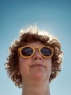 Unisex solbriller til voksne i resirkulert plast fra Grech & Co - Golden thumbnail