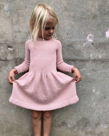 Petite Knit Karlas kjole (Norsk)