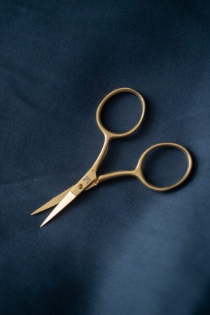 Fine Work Gold Scissors - saks fra Merchant & Mills