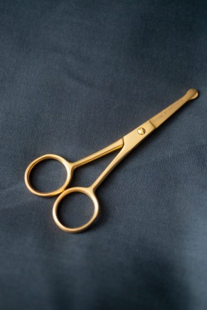 Short Blade Gold Scissors - saks fra Merchant & Mills