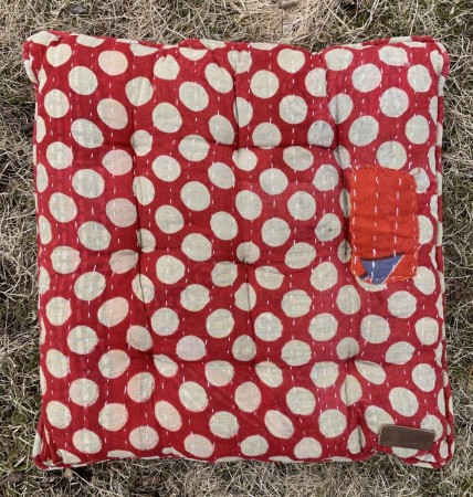 Sittepute av vintage sarier, 40 x 40 cm - No 60