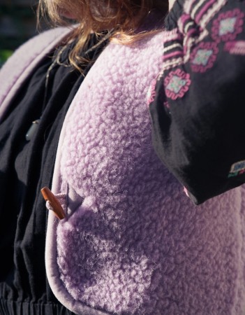 Ullvest 'Lila Shorty', kort med en knapp, We are wovens