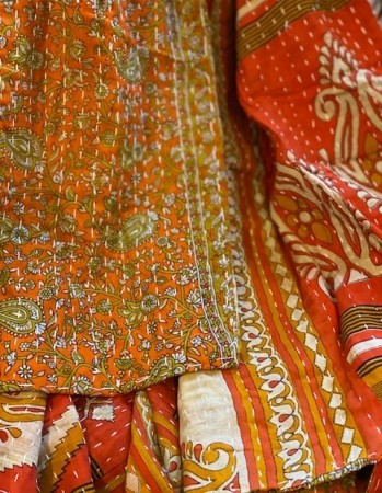 Tynne Kantha-pledd laget av brukte sarier - no 3 - klar orange, rød, sennep og offwhite