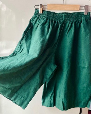 Hike shorts, linshorts fra Linenfox, emerald green